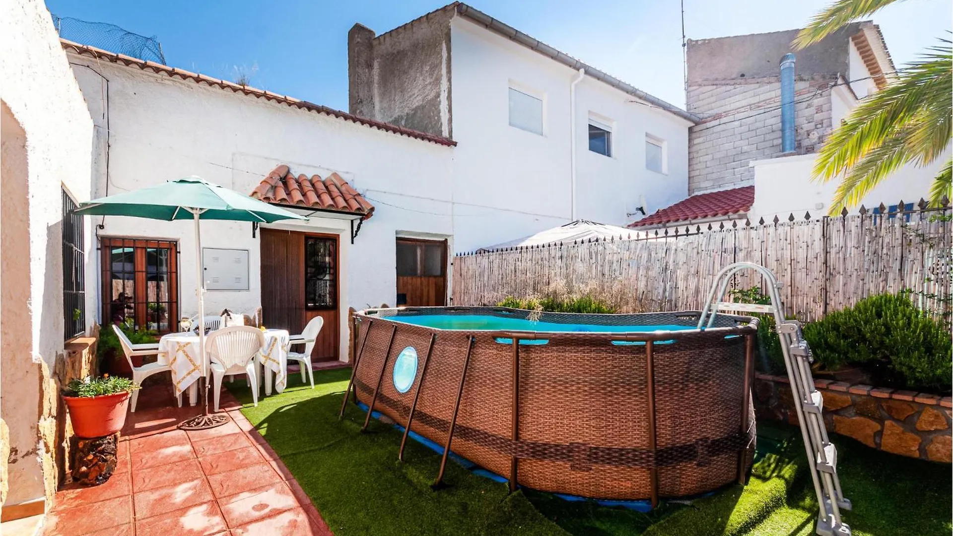 Cozy Home In Cuevas Del Campo With Wifi